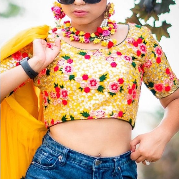 Haldi/mehendi lehenga - Picture 5 of 6